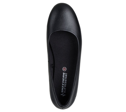 Work: Naulia | Skechers on sale